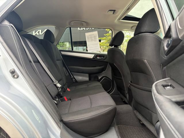 Used 2017 Subaru Outback 2.5i Premium AWD/4WD image 13
