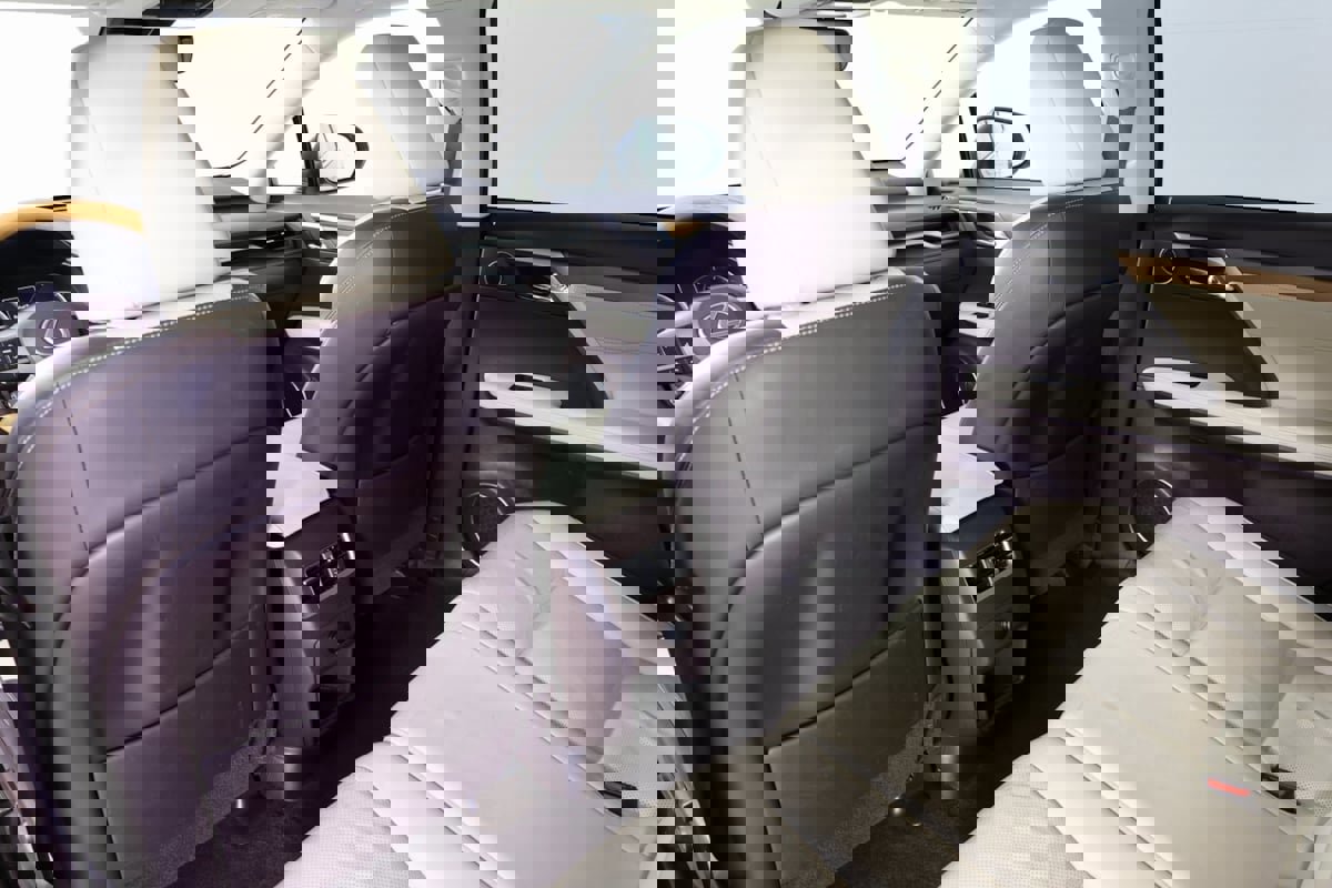 Used 2019 Lexus RX 450h AWD image 52