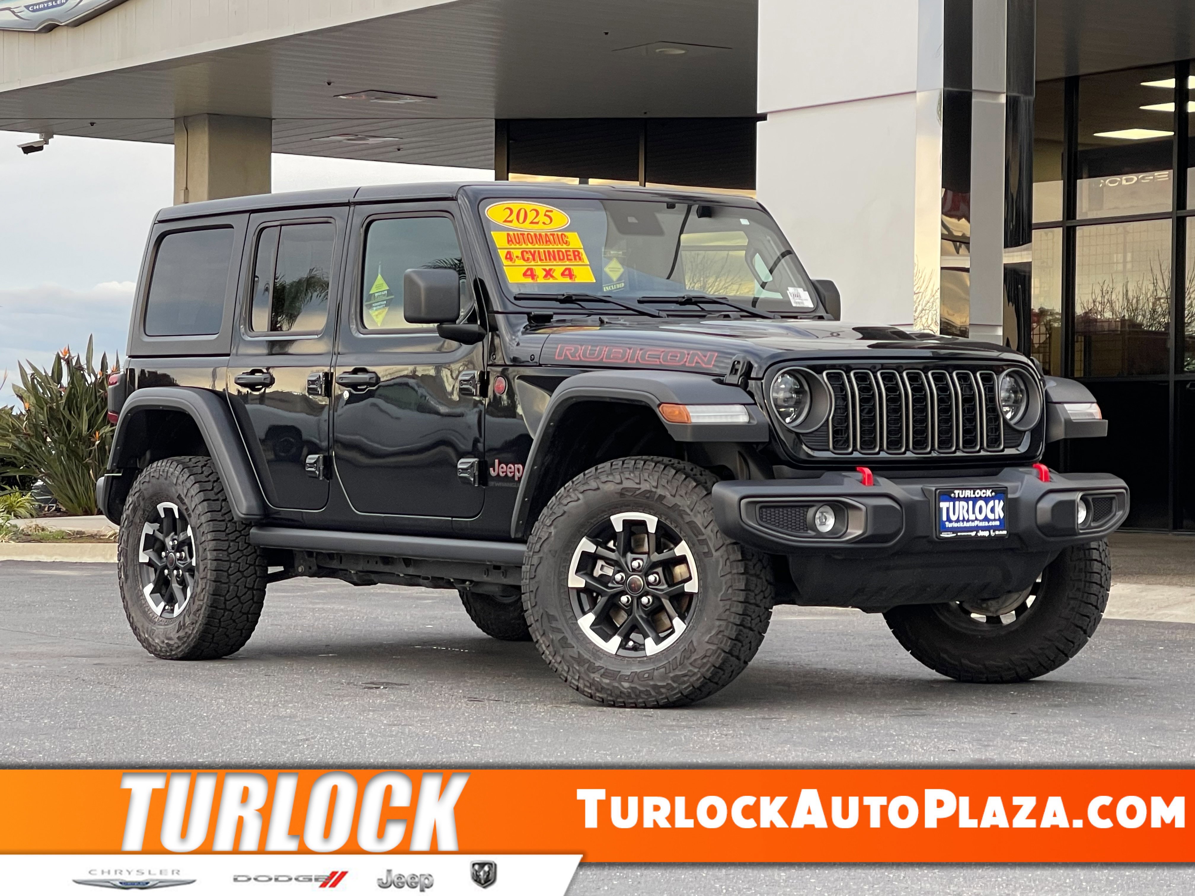 Used 2025 Jeep Wrangler Unlimited Rubicon AWD/4WD image 1