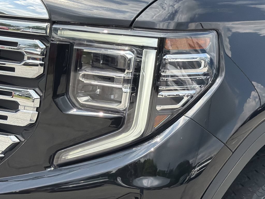 Used 2024 GMC Sierra 1500 Denali AWD/4WD image 28
