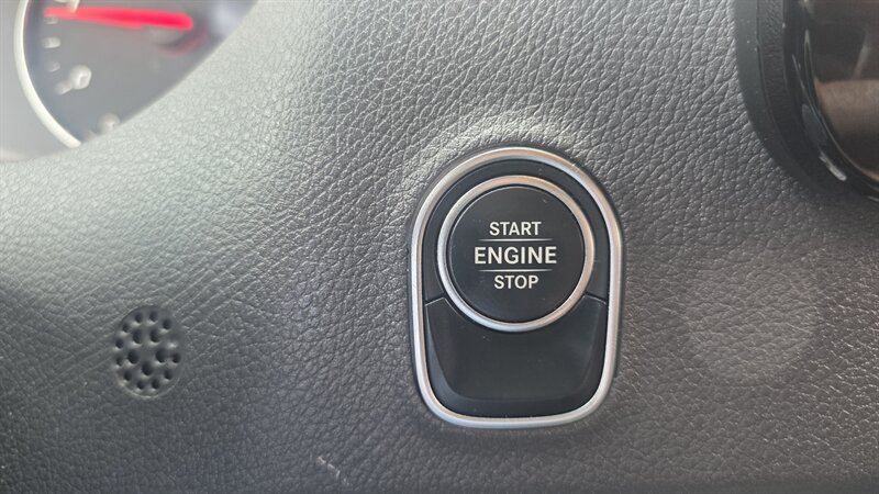 Used 2025 Mercedes-Benz Sprinter 2500 image 18