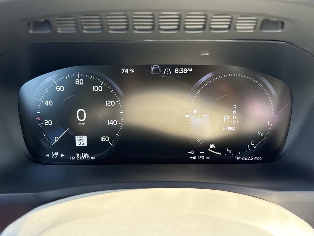 Used 2022 Volvo XC90 T8 Inscription w/ Lounge Package AWD/4WD image 24