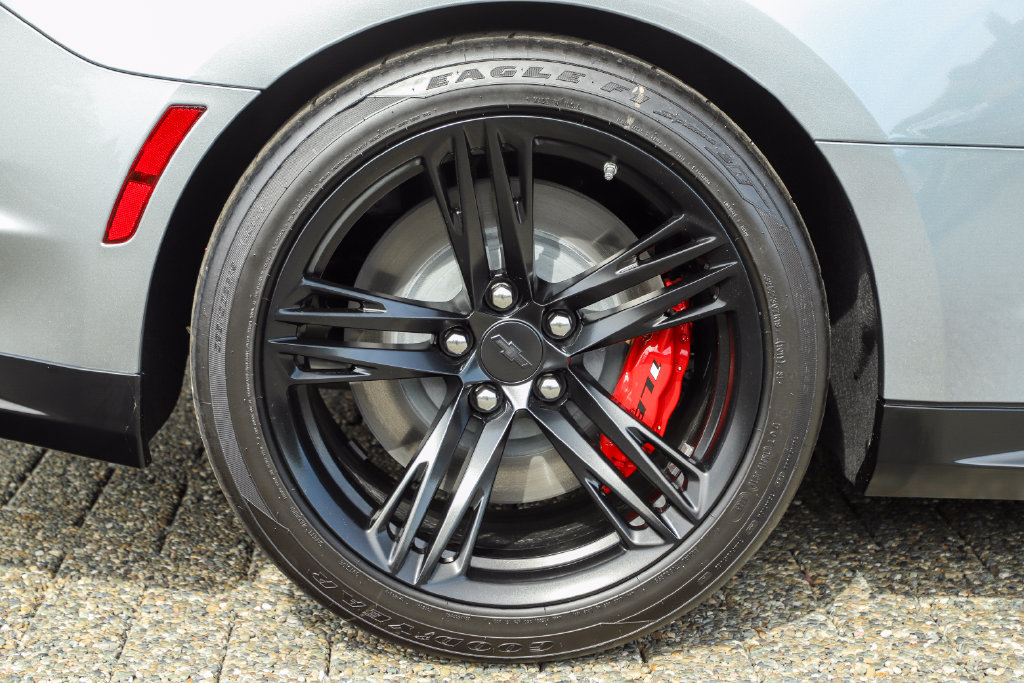 Used 2023 Chevrolet Camaro ZL1 RWD image 43