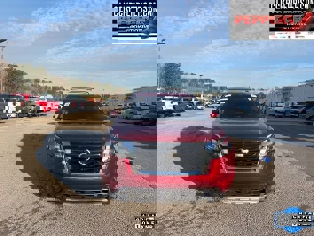 Used 2024 Nissan Pathfinder Platinum w/ Cargo Package image 8