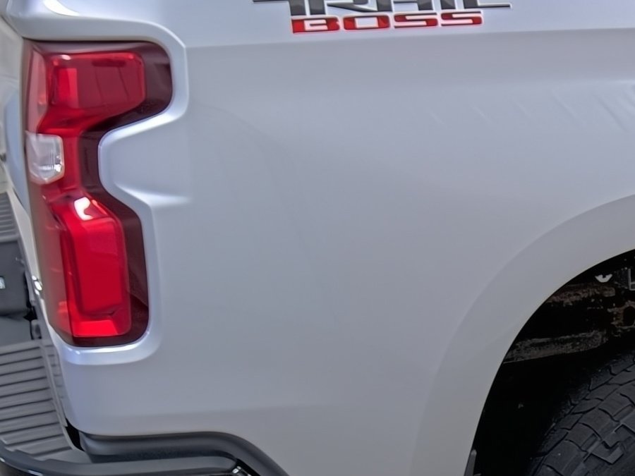 Used 2022 Chevrolet Silverado 1500 LT Trail Boss AWD/4WD image 13