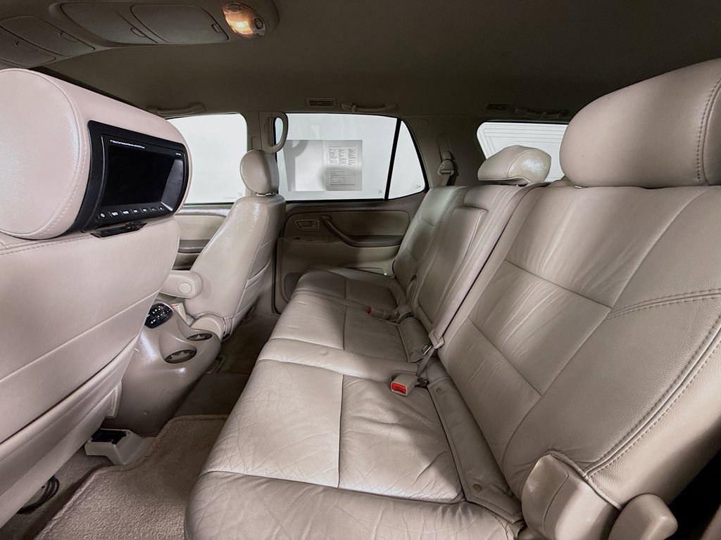 Used 2006 Toyota Sequoia SR5 RWD image 26