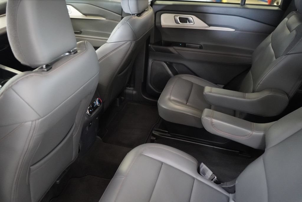 New 2026 Ford Explorer Active w/ Active Comfort Package AWD/4WD image 30