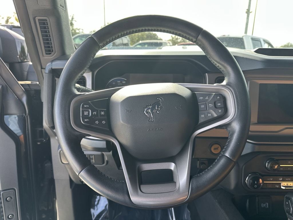 Used 2022 Ford Bronco Outer Banks image 16