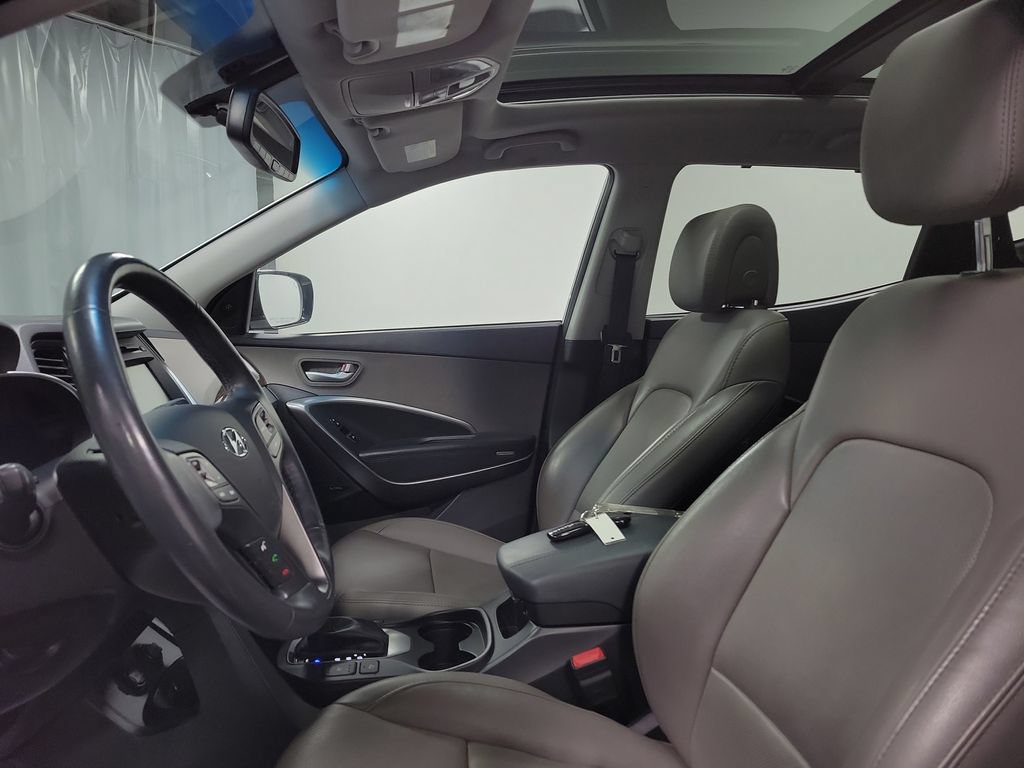Used 2017 Hyundai Santa Fe Sport w/ 2.4L Tech Package 04 AWD/4WD image 16