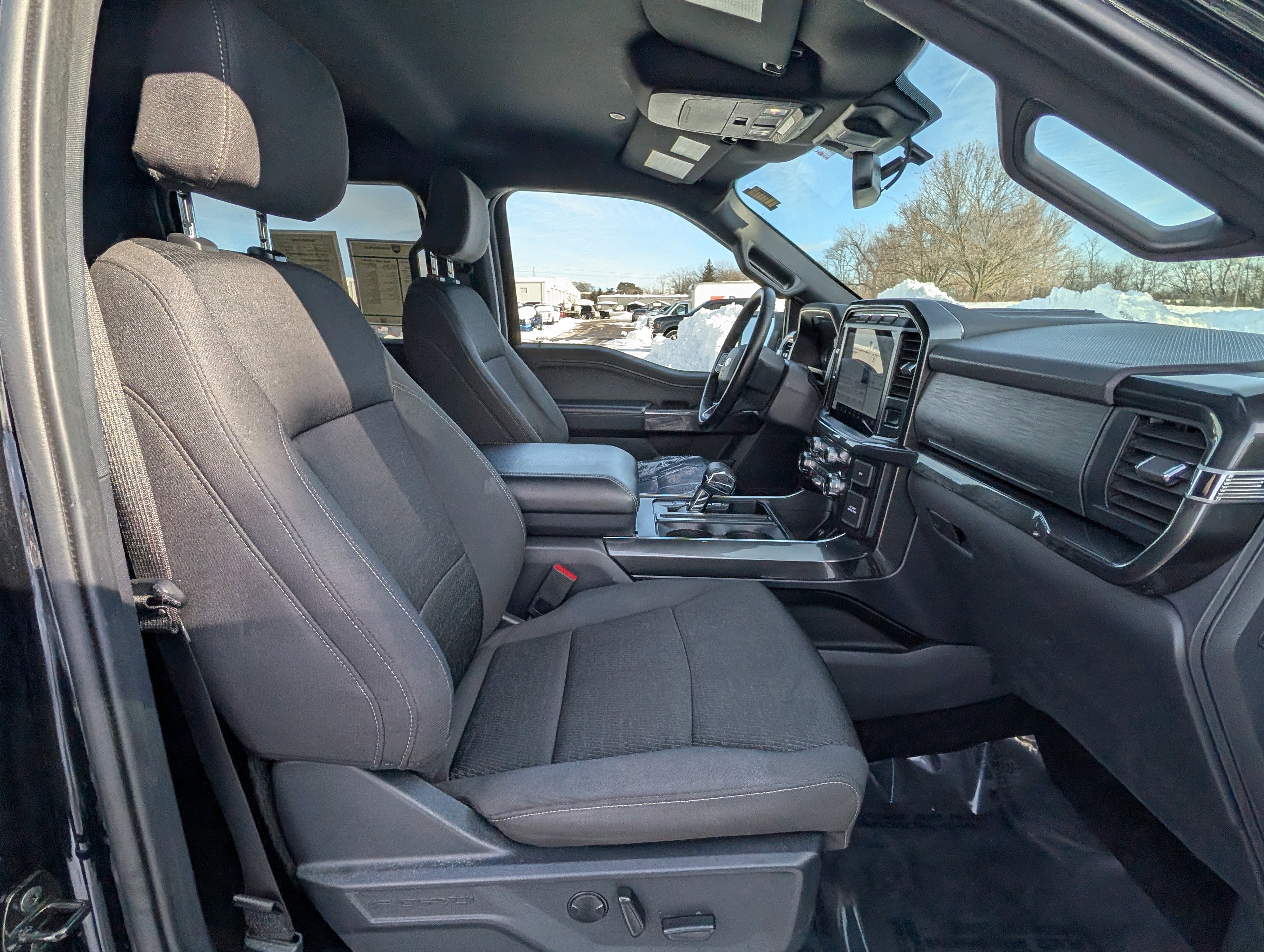 Used 2022 Ford F150 XLT w/ Equipment Group 302A High image 13