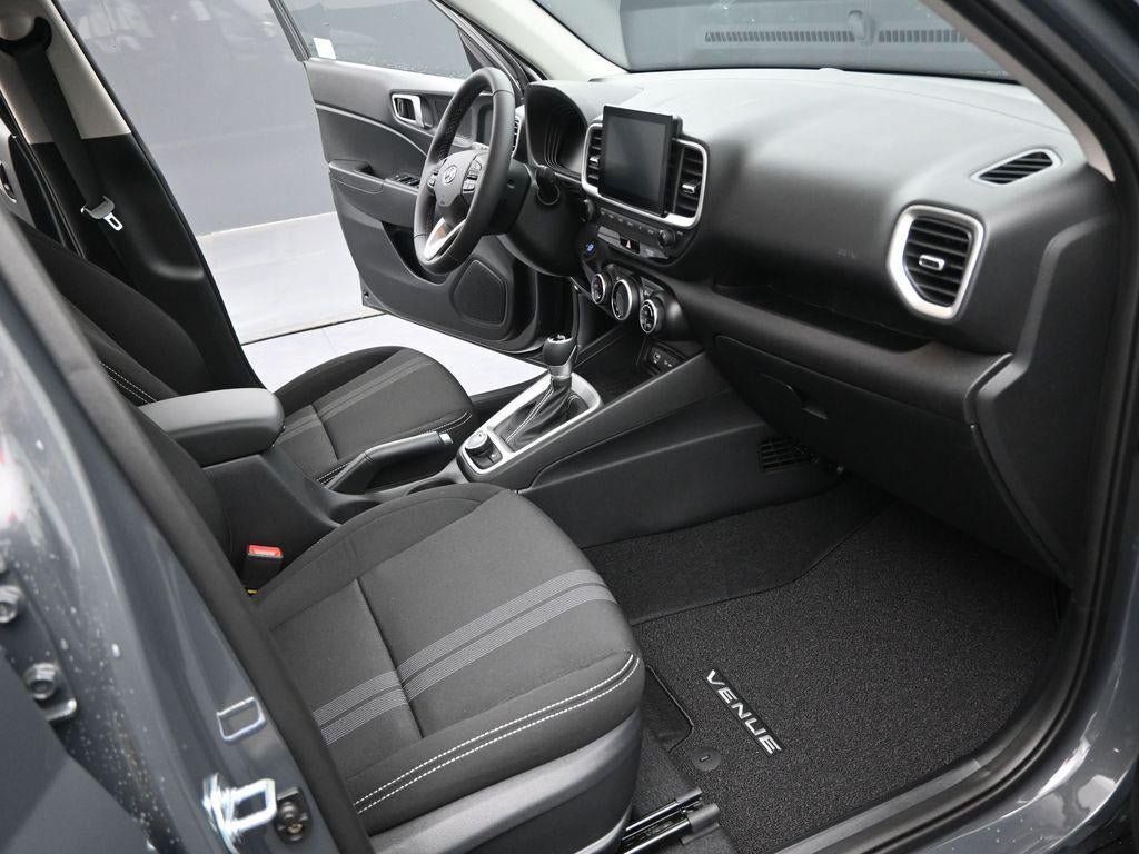 New 2026 Hyundai Venue SEL FWD image 29