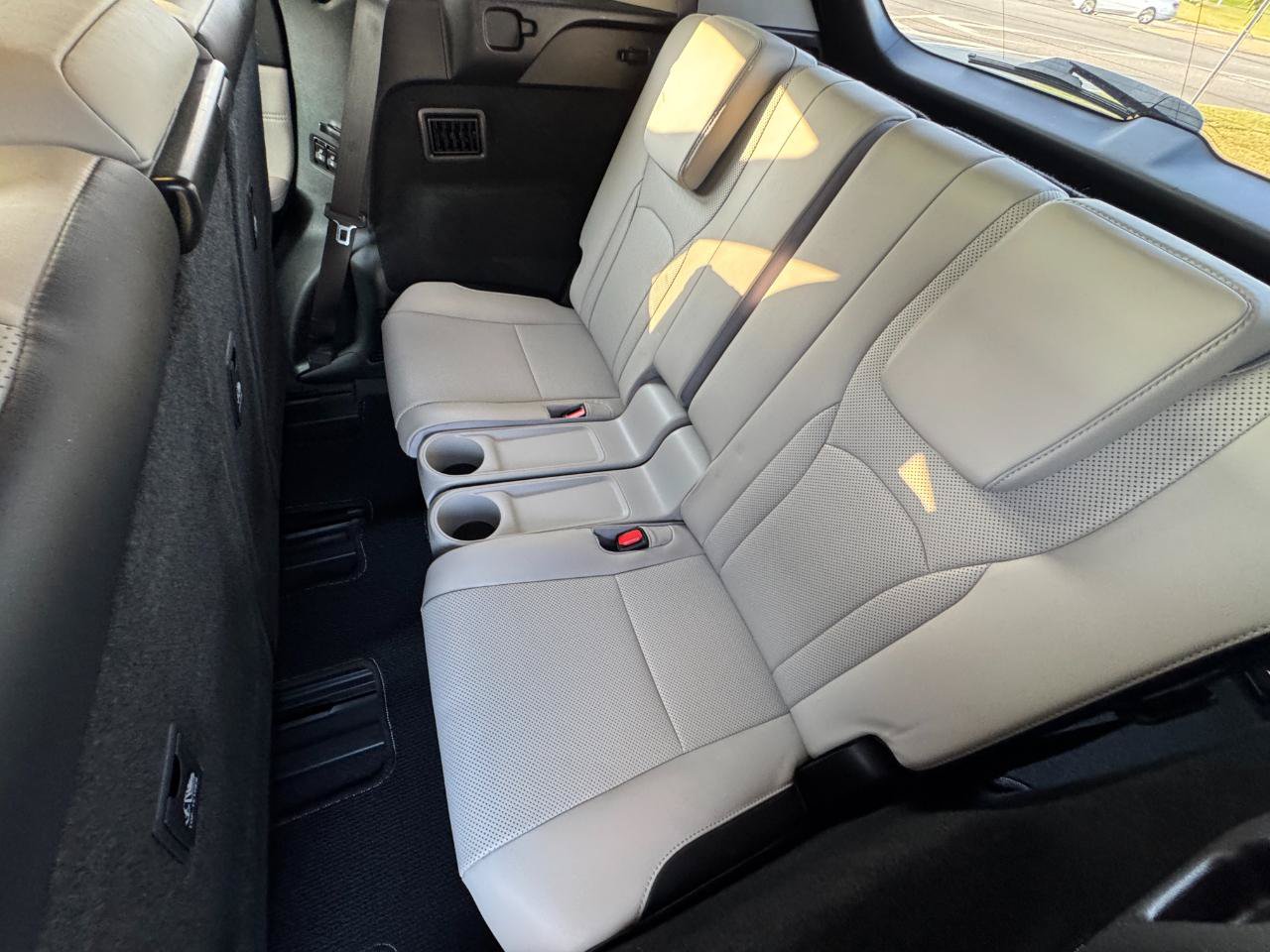Used 2018 Lexus RX 350L FWD image 21