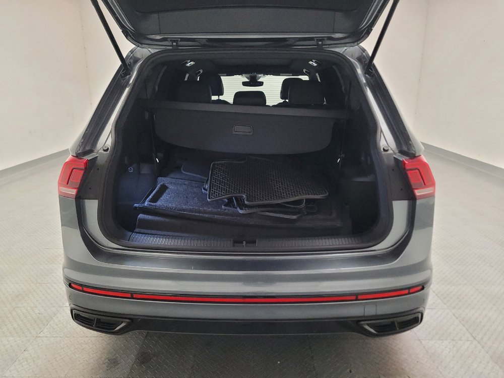 Used 2023 Volkswagen Tiguan SE R-Line FWD image 29