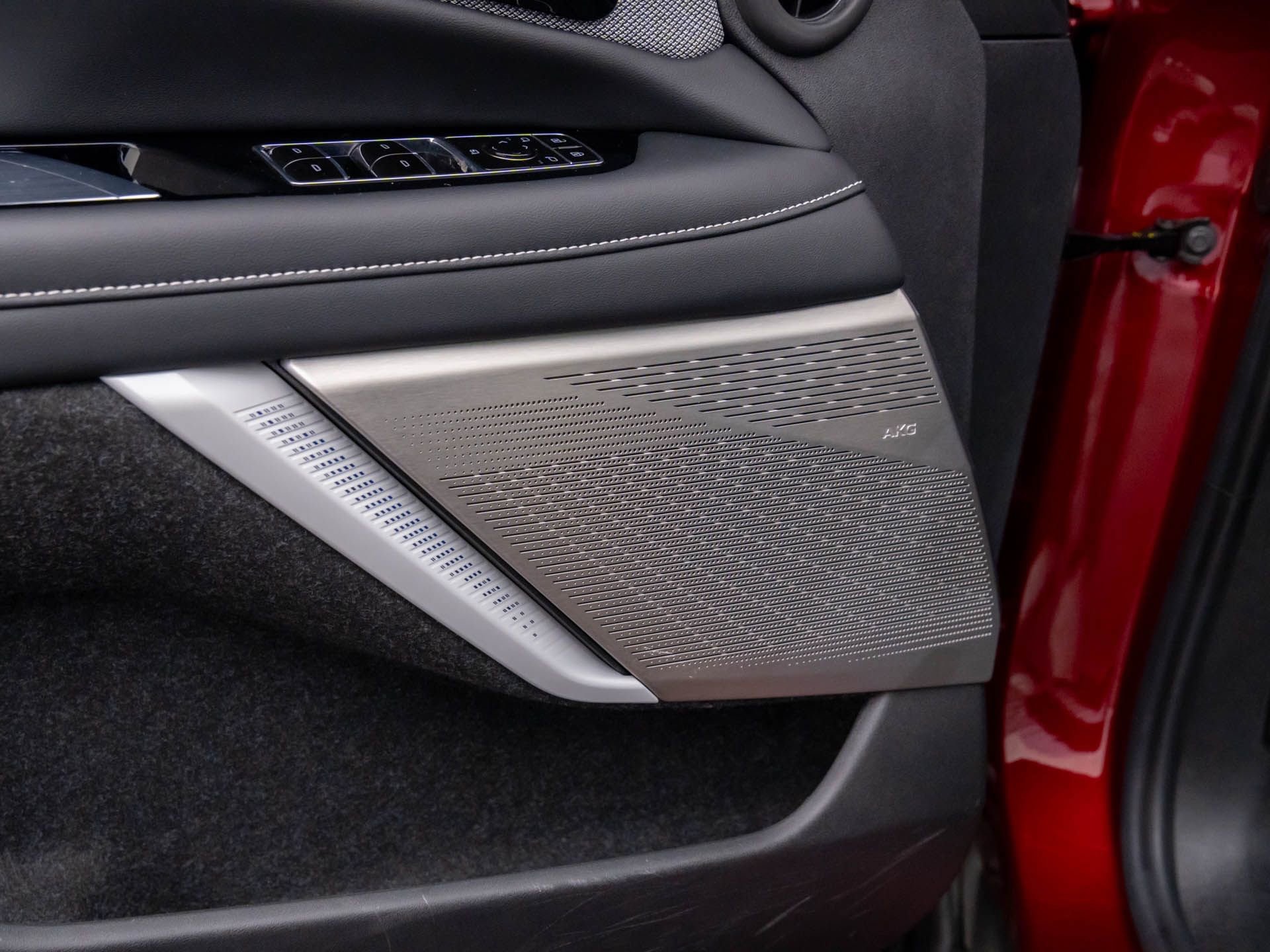 Used 2025 Cadillac Optiq Sport 2 w/ LPO, Floor Liner Package image 14