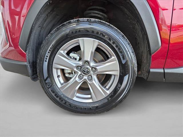 Certified 2025 Toyota RAV4 LE AWD/4WD image 24