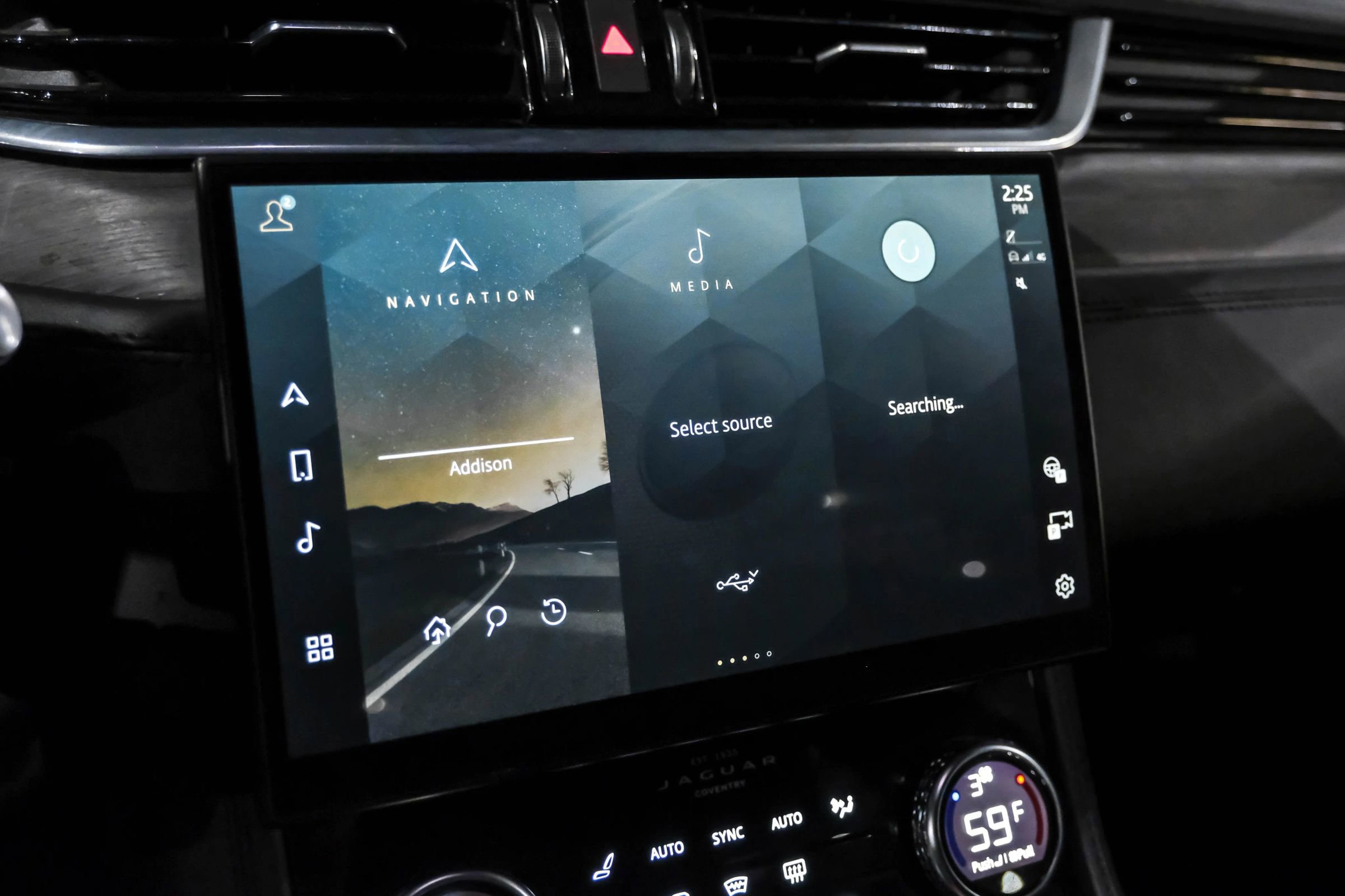 Used 2021 Jaguar F-PACE S image 28