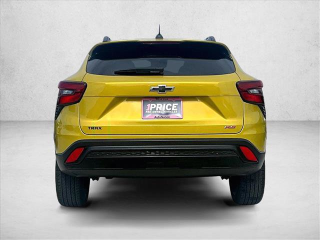 Used 2025 Chevrolet Trax RS FWD video 4