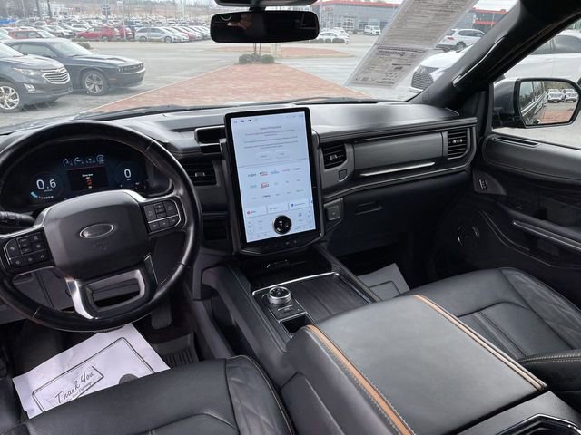 Used 2022 Ford Expedition Platinum image 17