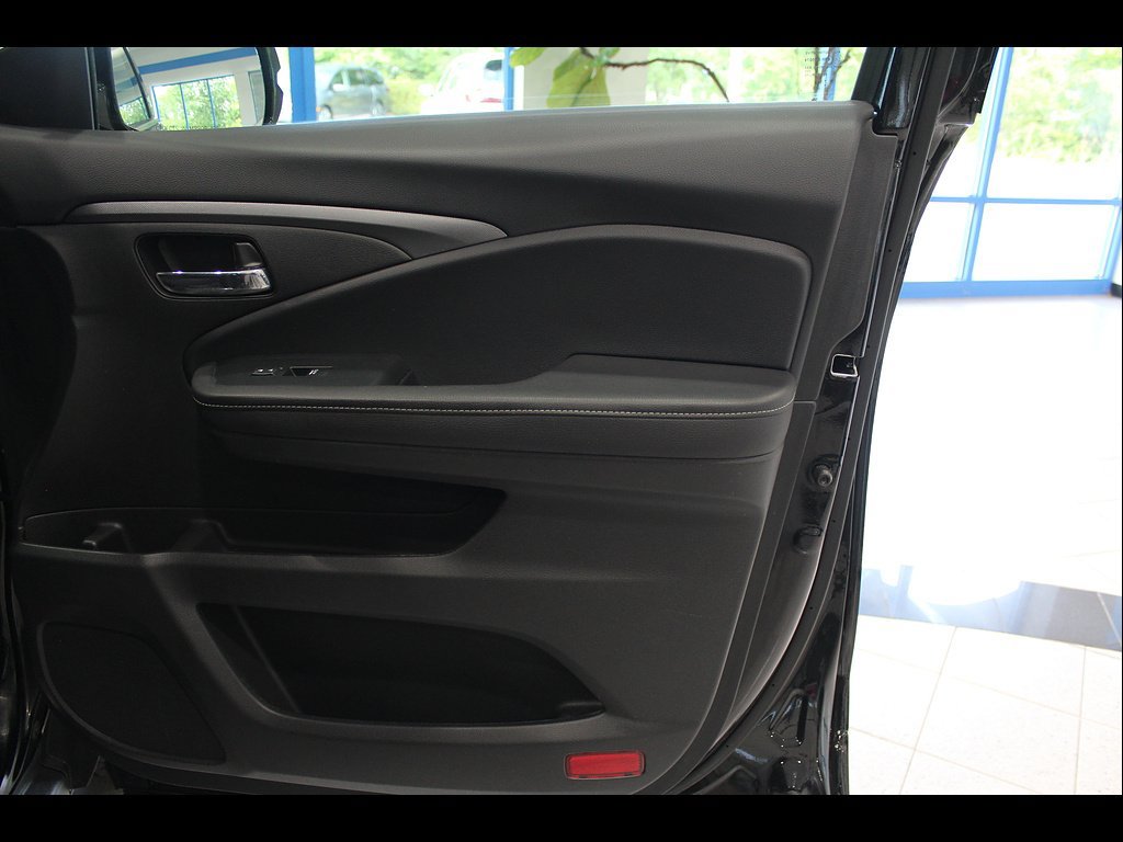 Certified 2023 Honda Ridgeline Sport image 25