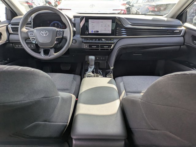 Used 2025 Toyota Camry LE image 18