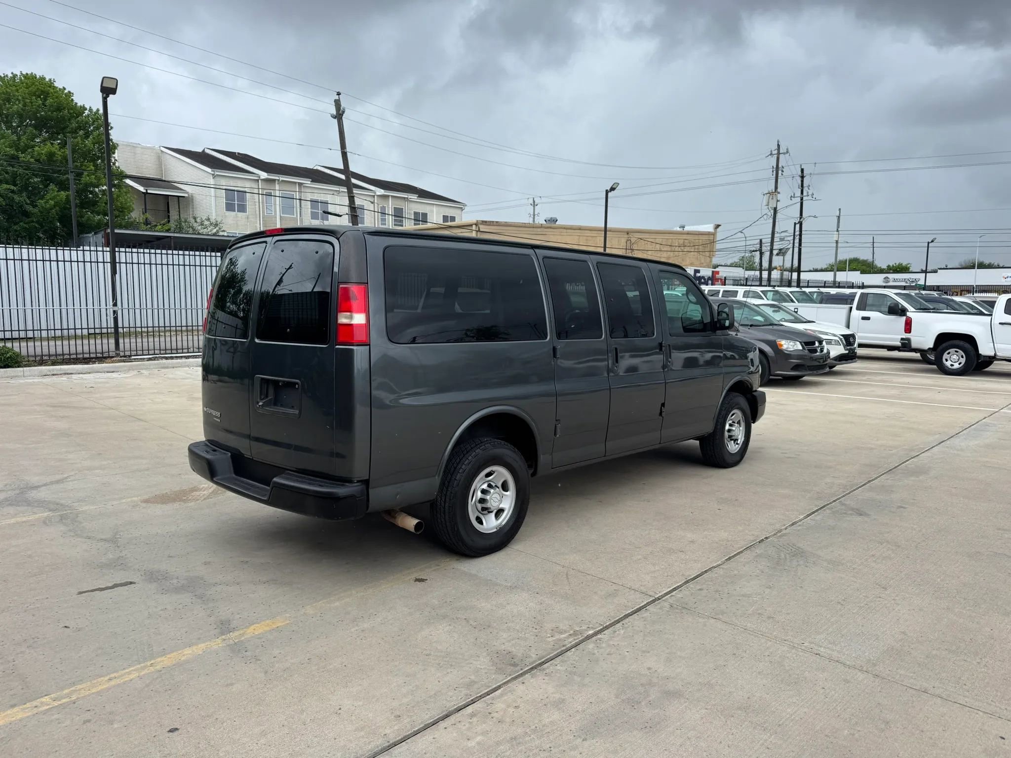 Used 2015 Chevrolet Express 2500 LS image 8