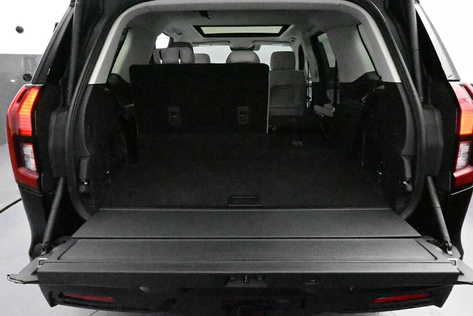 New 2026 Ford Expedition Active AWD/4WD image 19