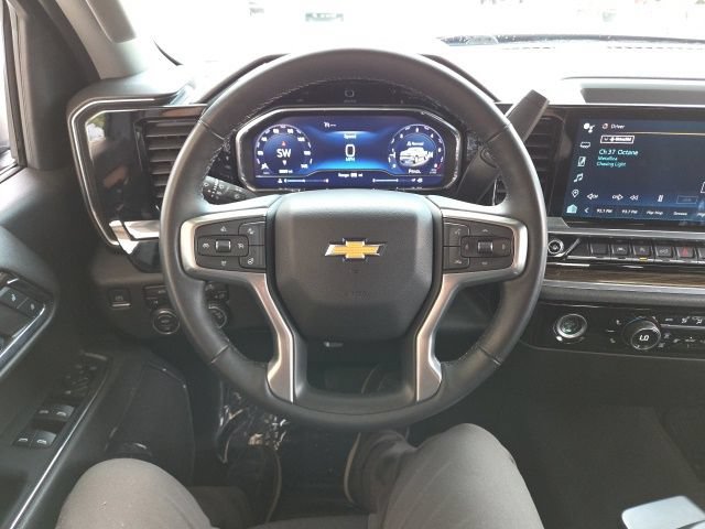 Used 2024 Chevrolet Silverado 1500 LT AWD/4WD image 58