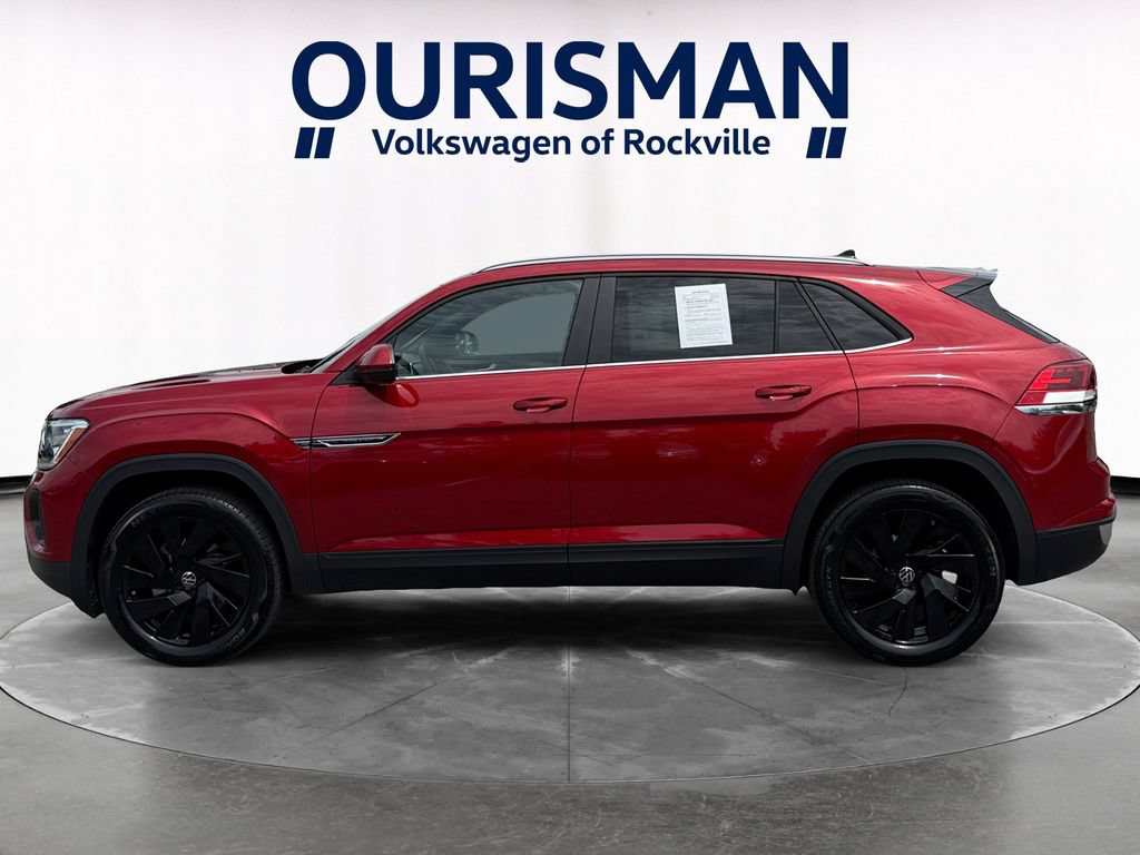 Used 2024 Volkswagen Atlas Cross Sport SE w/ Panoramic Sunroof Package AWD/4WD image 3