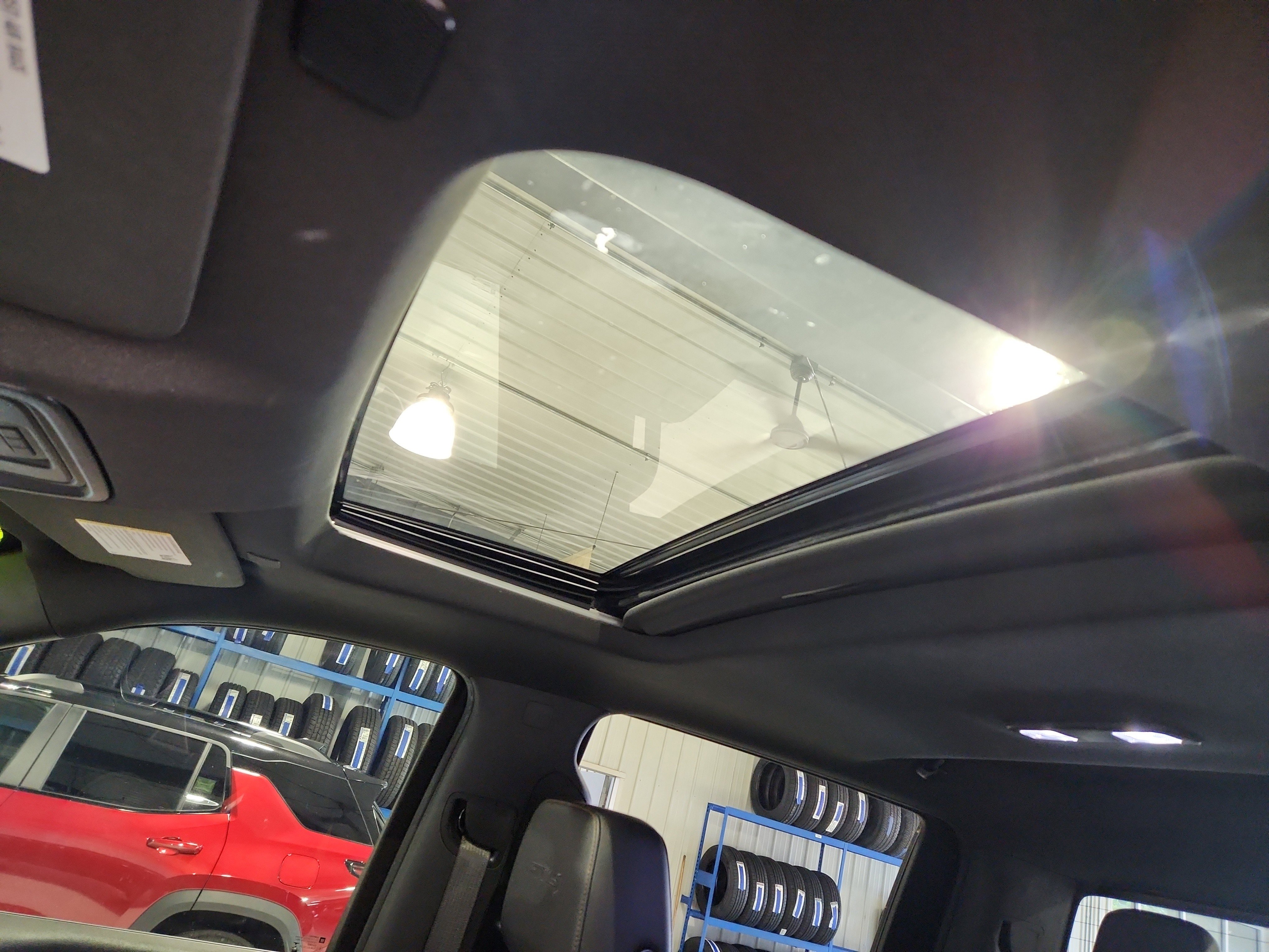 Certified 2022 GMC Sierra 1500 AT4 w/ AT4 Premium Package image 23