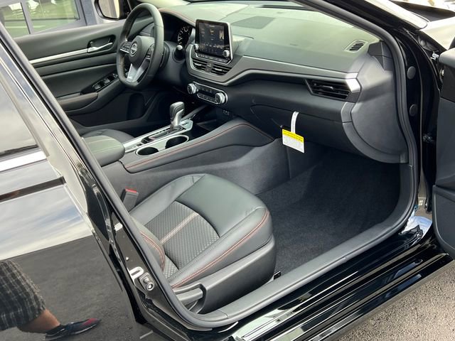 New 2025 Nissan Altima 2.5 SR image 25