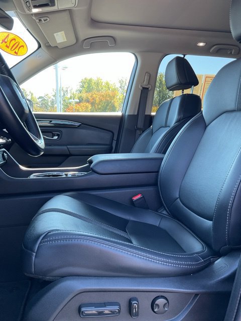 Used 2024 Honda Pilot Touring image 18
