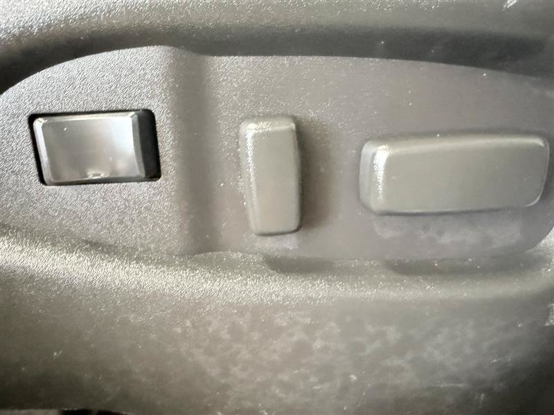 Used 2013 Cadillac SRX Luxury AWD/4WD image 13