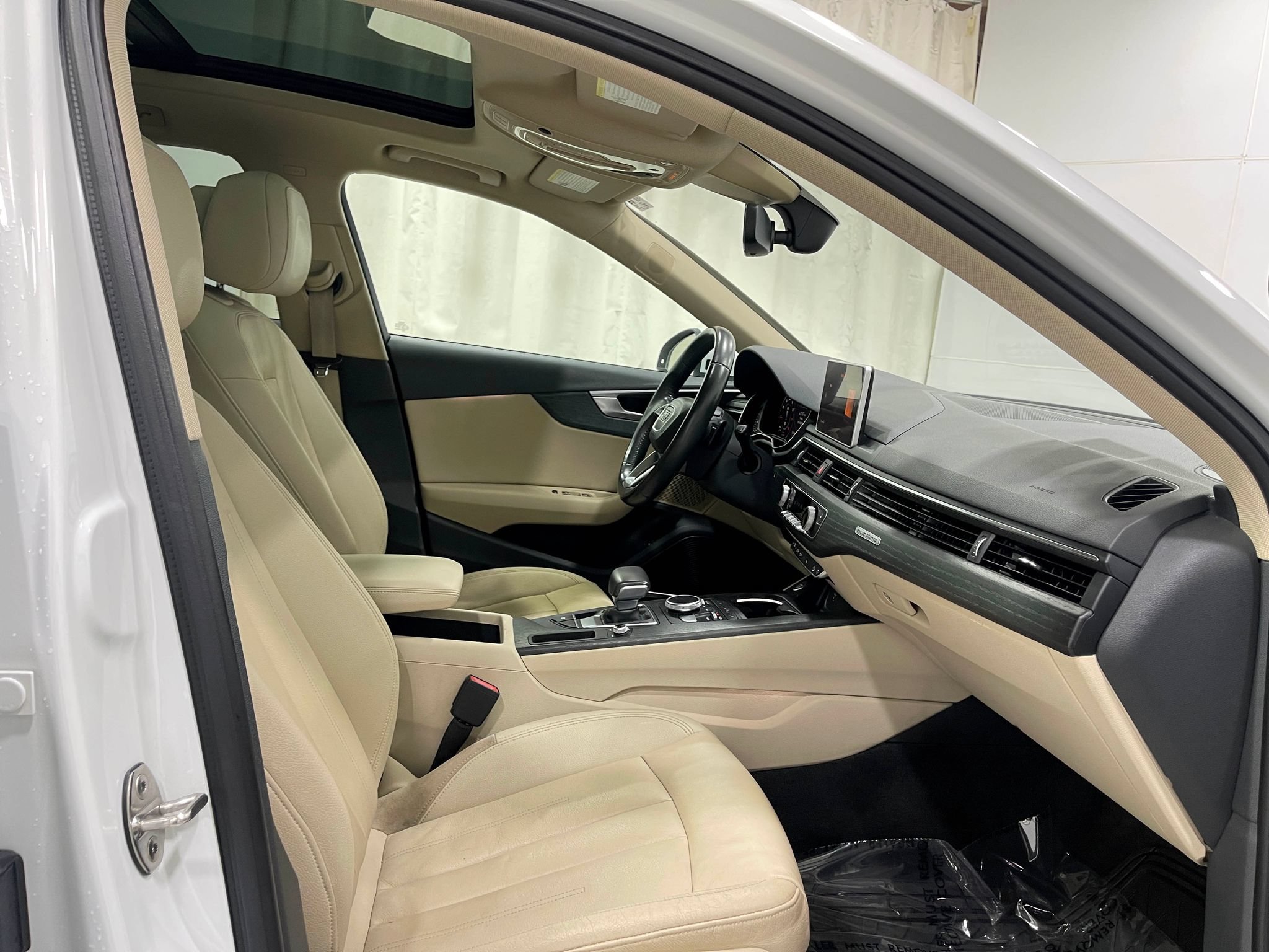 Used 2018 Audi A4 2.0T allroad Premium Plus AWD/4WD image 32