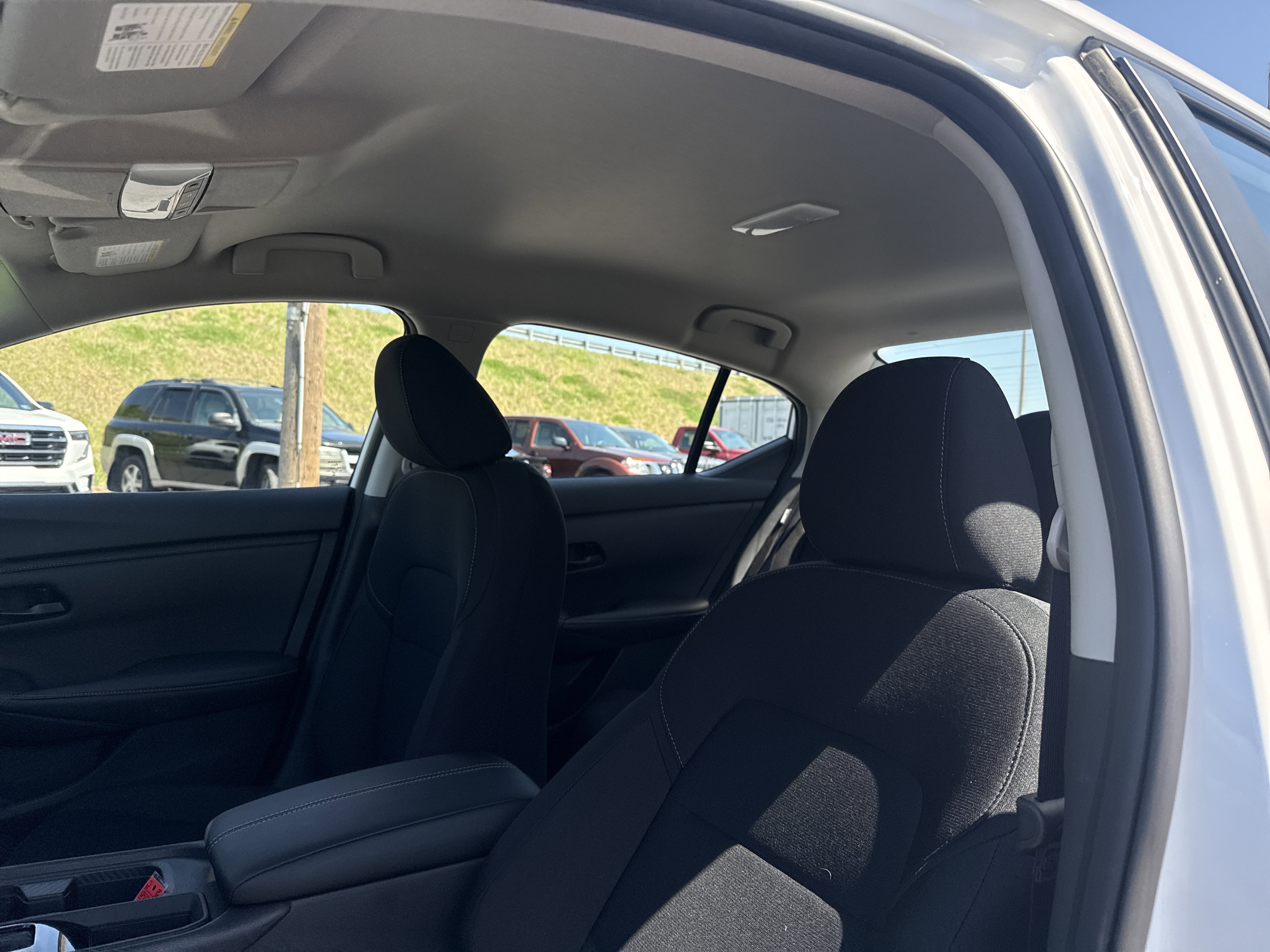 Used 2025 Nissan Sentra S image 31