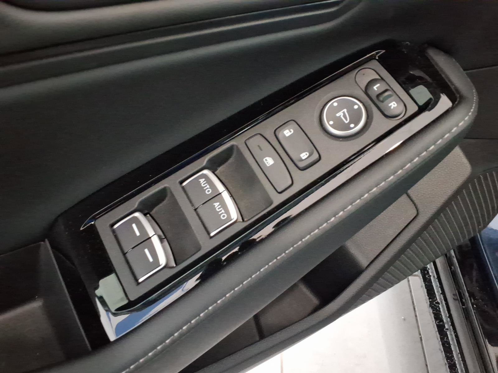 Certified 2023 Honda Accord Touring image 23