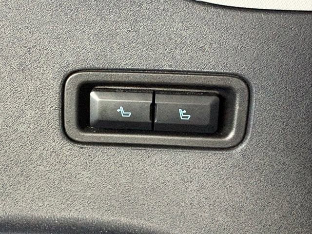 Used 2025 Ford Expedition Platinum image 20