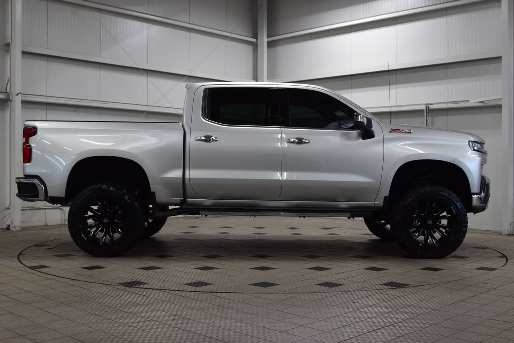 Used 2019 Chevrolet Silverado 1500 LTZ w/ LTZ Premium Package AWD/4WD image 9