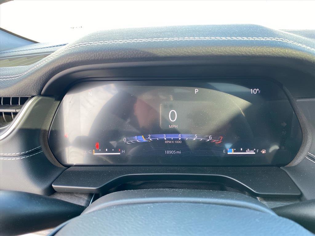 Used 2024 Jeep Grand Cherokee Limited w/ Black Appearance Package image 16