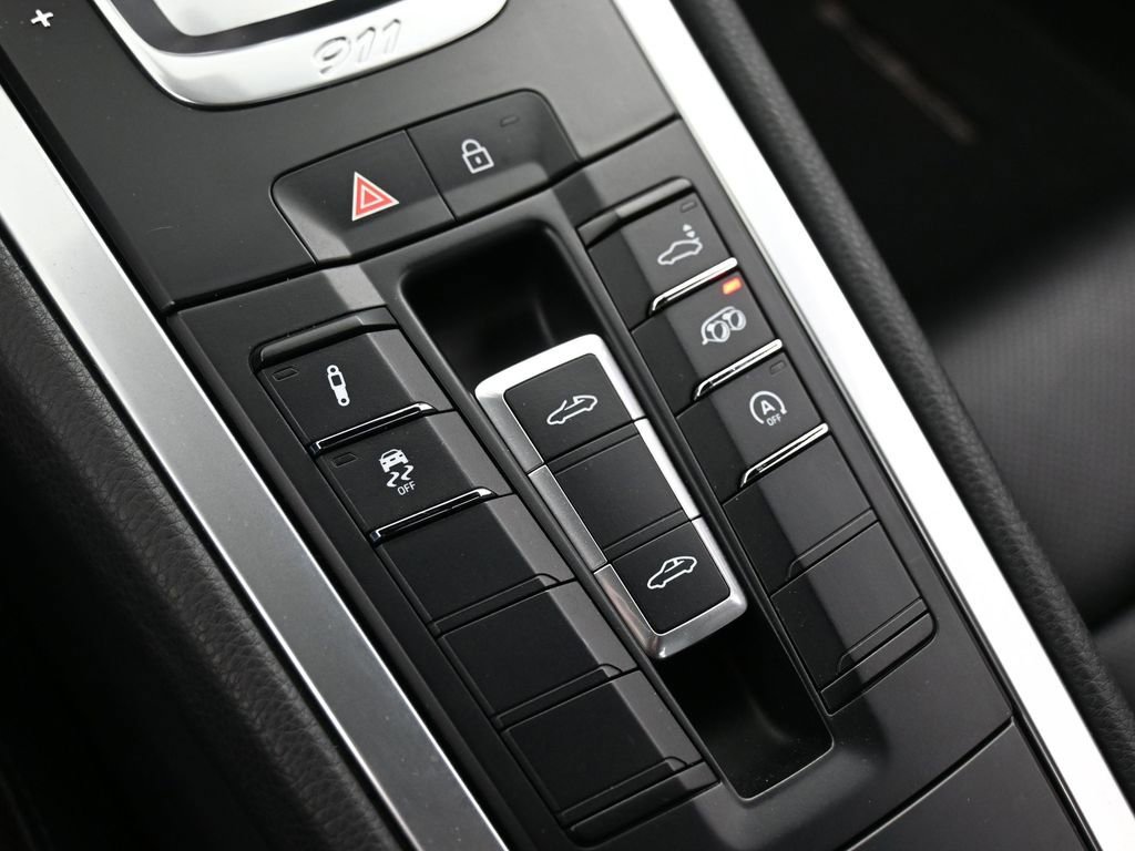 Certified 2019 Porsche 911 Targa 4 image 24
