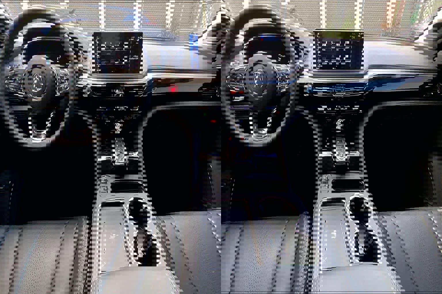 Certified 2025 Acura MDX SH-AWD w/ Technology Package image 14