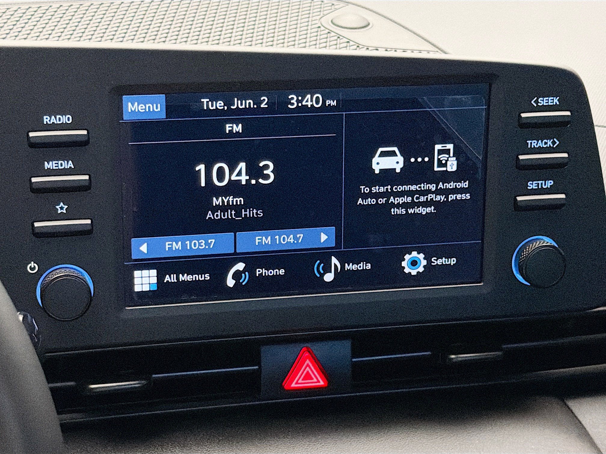 Used 2025 Hyundai Elantra Sport FWD image 9