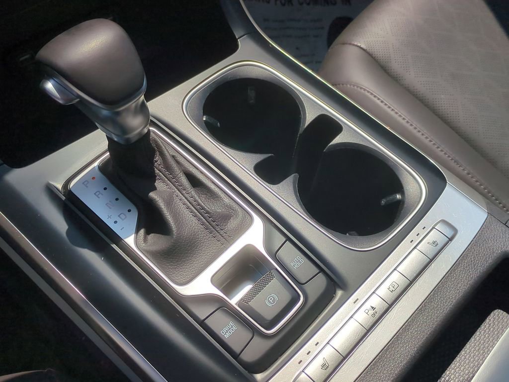 Used 2022 Kia Carnival LX image 21