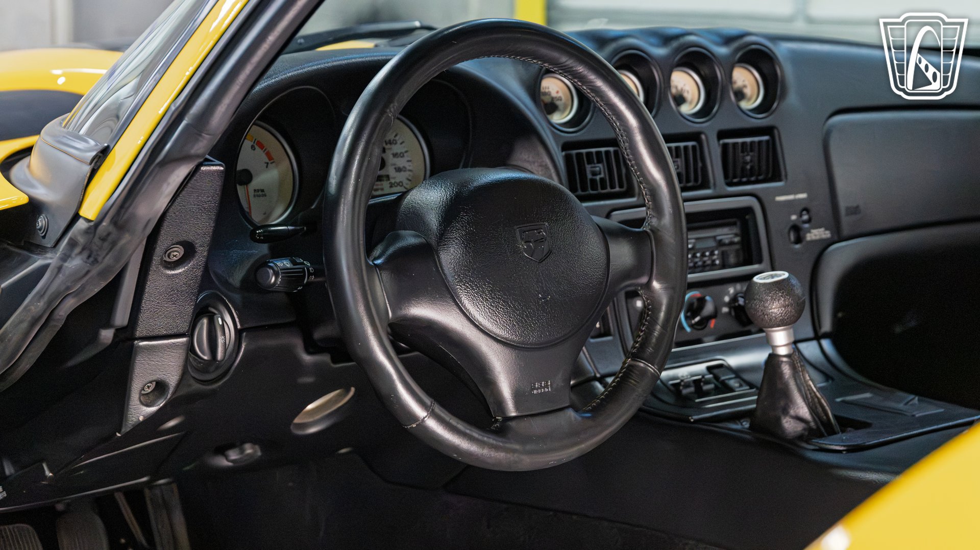 Used 2001 Dodge Viper GTS RWD image 15