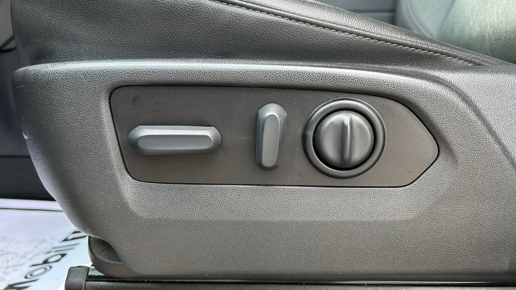 Used 2022 Chevrolet Silverado 1500 RST w/ Convenience Package II image 23