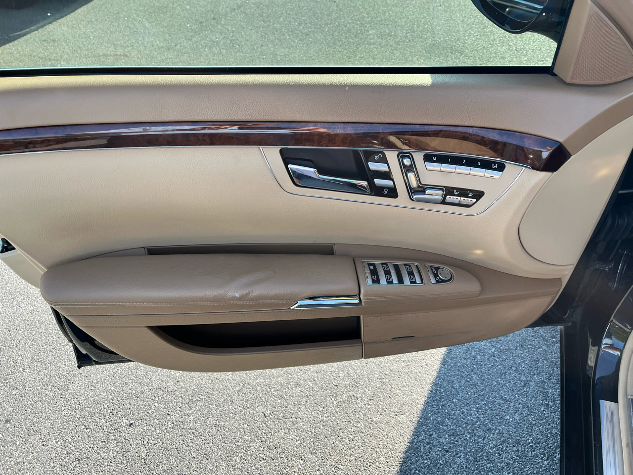 Used 2007 Mercedes-Benz S 550 4MATIC image 12