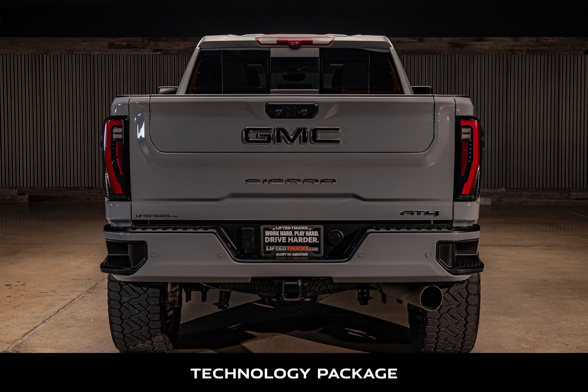 Used 2024 GMC Sierra 2500 AT4 w/ AT4 Premium Plus Package image 7