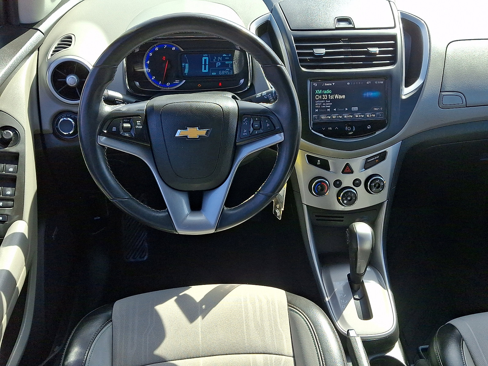Used 2016 Chevrolet Trax LT w/ LT Sun and Sound Package image 12