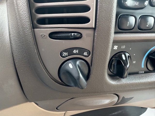 Used 1999 Ford F150 XLT image 20