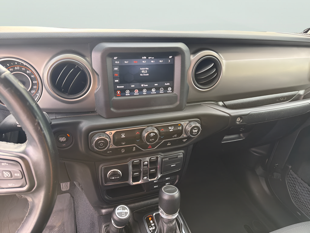 Used 2021 Jeep Gladiator Sport AWD/4WD image 29