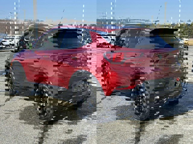 Used 2024 Buick Encore GX Sport Touring w/ Comfort Package image 3